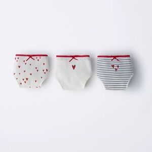 ZARA THREE-PACK OF HEART UNDERWEAR